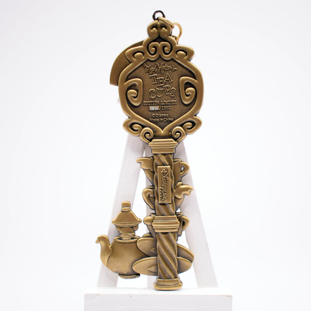 Mad Hatter Collectible Key - Alice in Wonderland